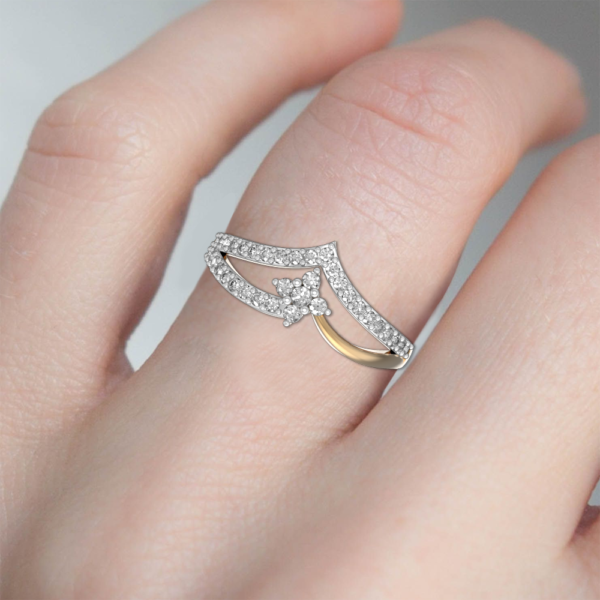 Human wearing the Regal Choice Diamond Ring
