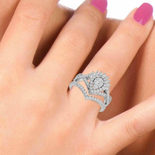 Human wearing the Graceful Gloria Solitaire Illusion Diamond Ring